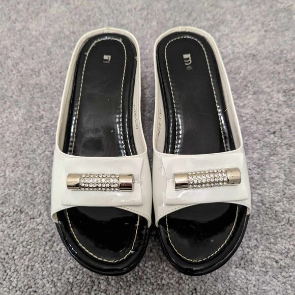 Black and White Wedges - Picture 4 of 6